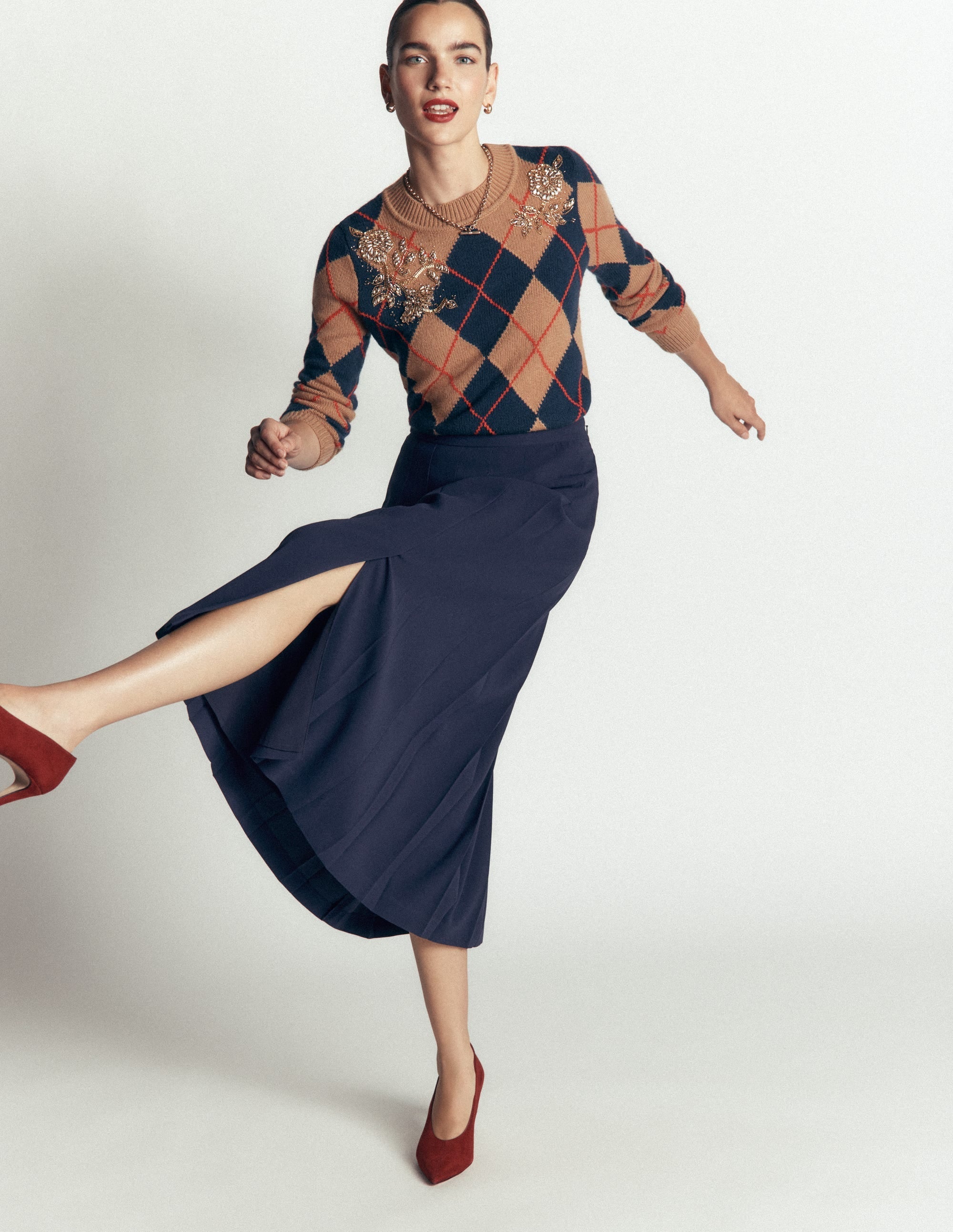 Pleat Side Split Midi Skirt-Navy