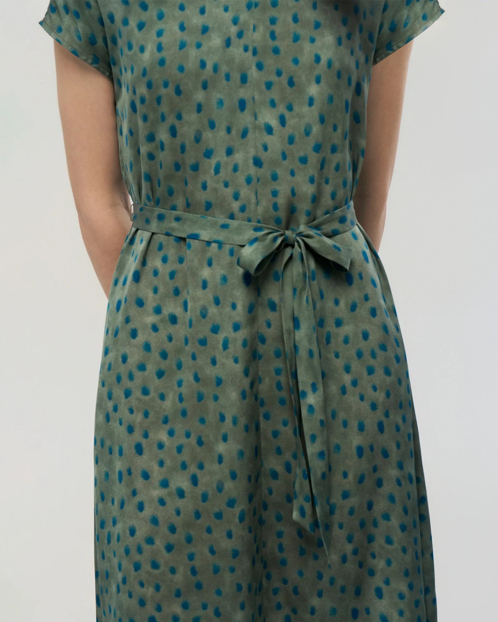 19 Momme Belted Silk A Line Dress in Verdant Dots