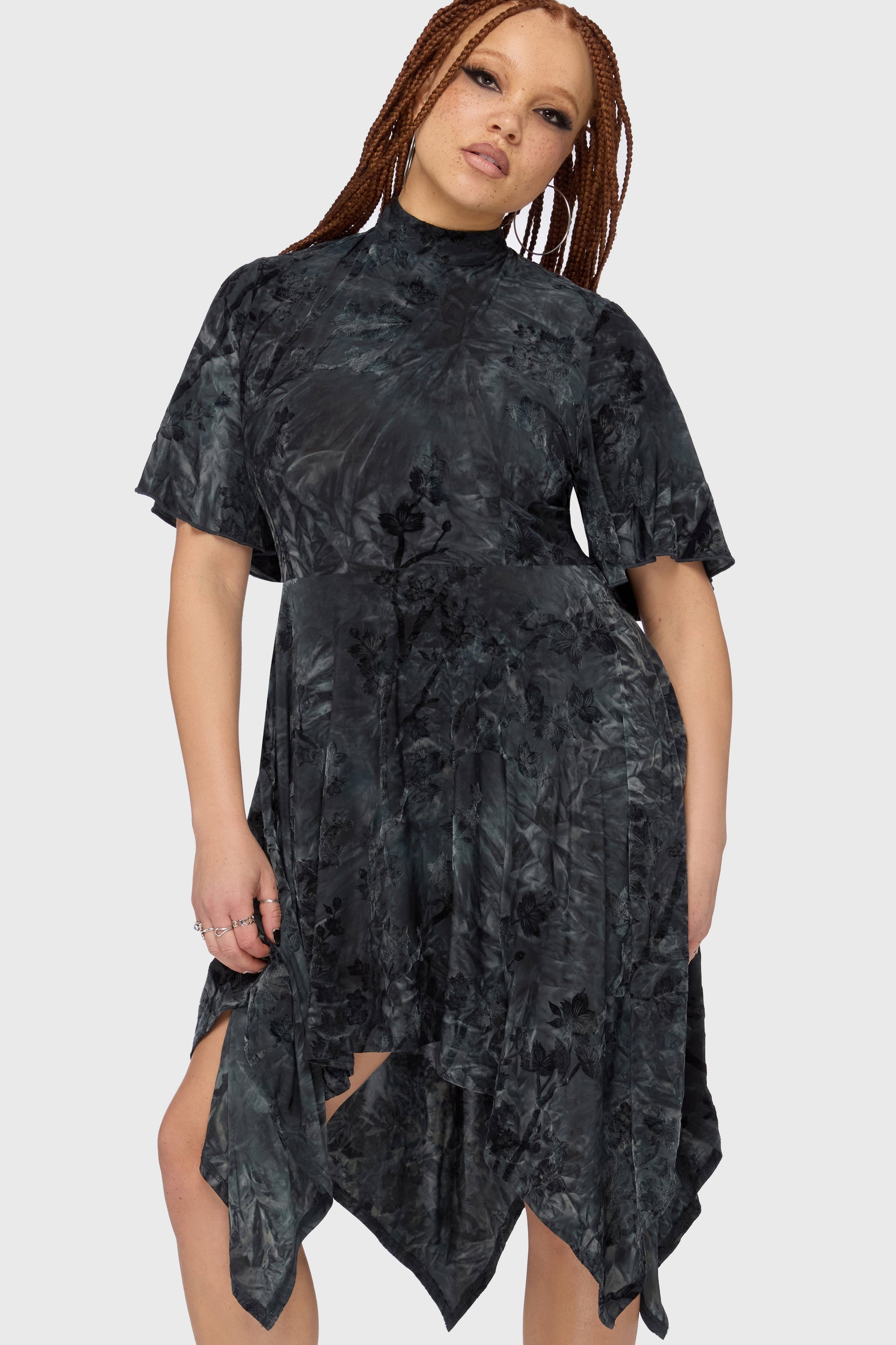 Midnight Vale Short Sleeve Midi Dress