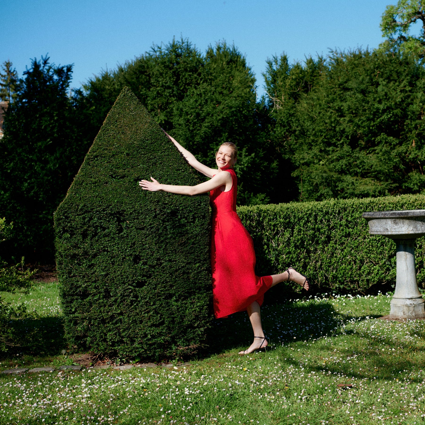 Vita Soirée Dress - Voile :: Ribbon Red